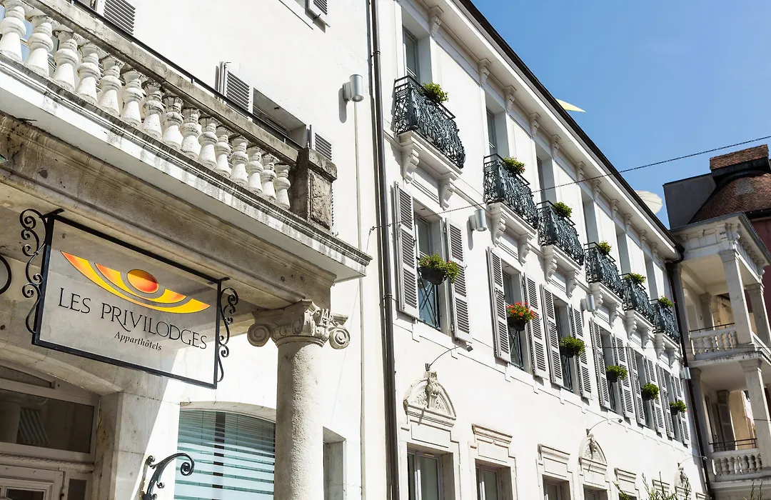 Royal Annecy Apparthotel-1